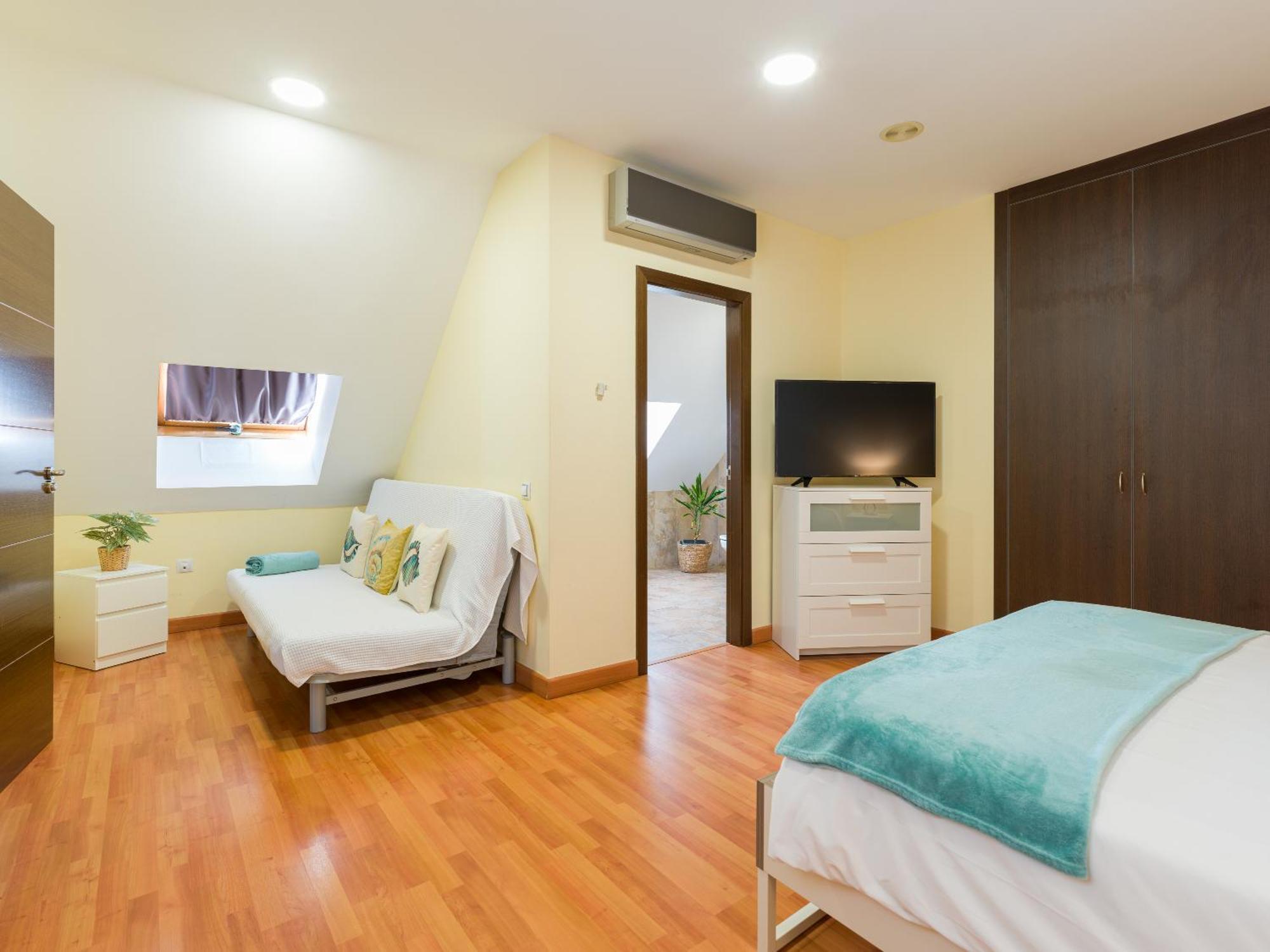 City Family Avatar Duplex Near The Beach لاس بالماس دي غران كاناريا المظهر الخارجي الصورة