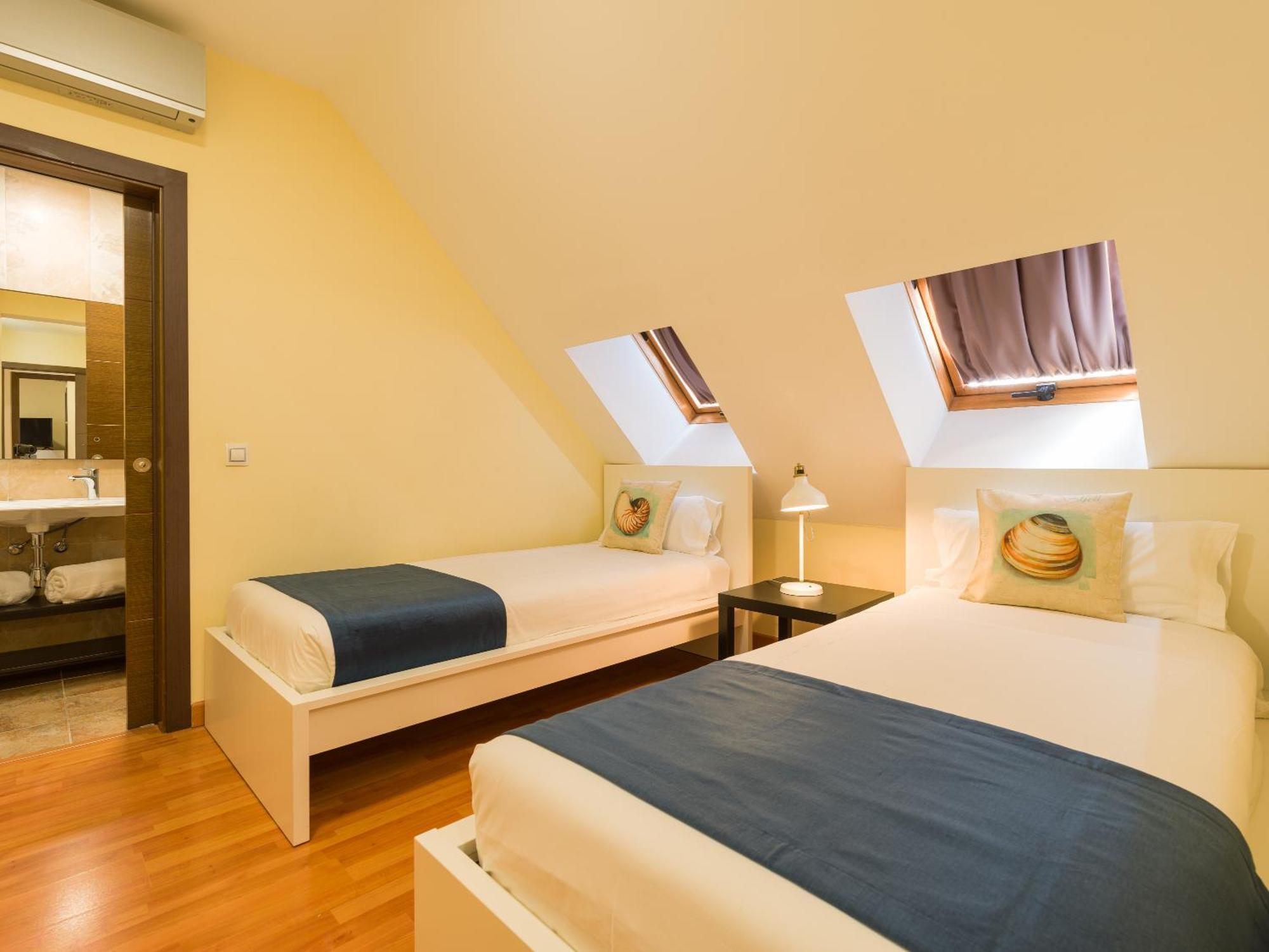 City Family Avatar Duplex Near The Beach لاس بالماس دي غران كاناريا المظهر الخارجي الصورة