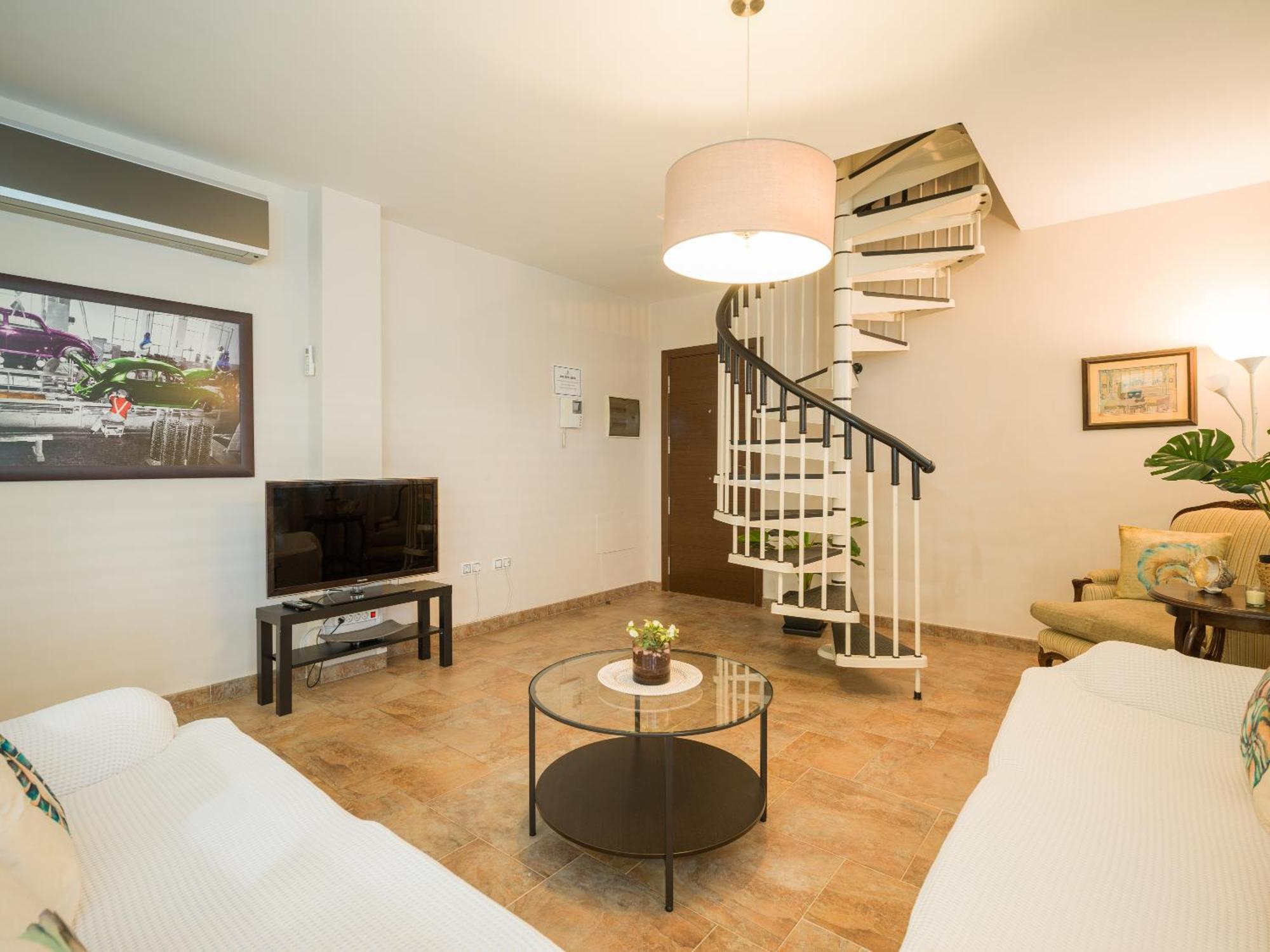 City Family Avatar Duplex Near The Beach لاس بالماس دي غران كاناريا المظهر الخارجي الصورة
